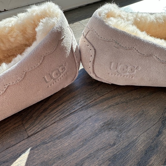 UGG Womens Scalloped Moc - Picture 3 of 6